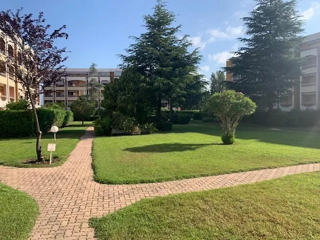Centre Capitou Avec Jardin Et Piscine Apartment Mandelieu-la-Napoule